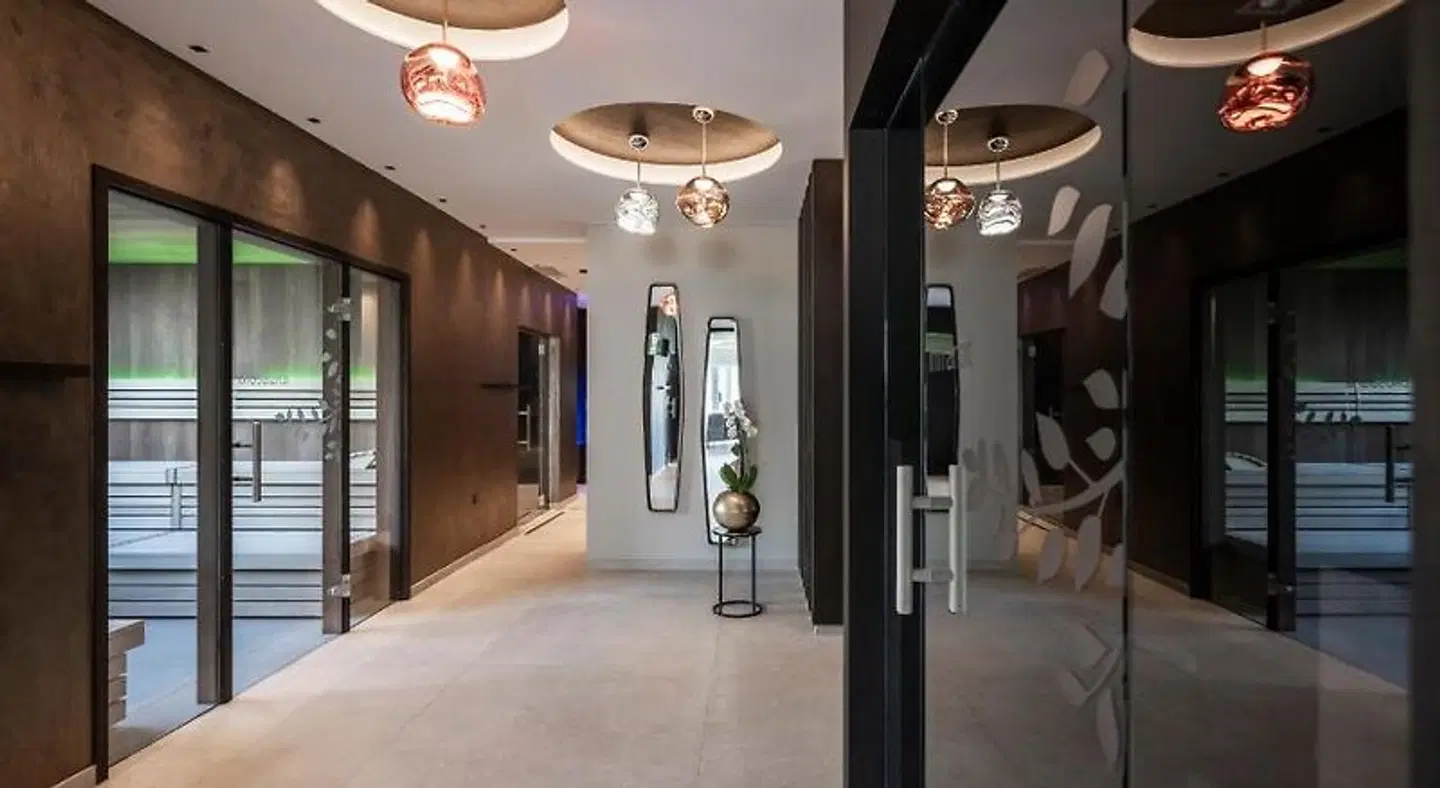 Small & Beautiful Hotel Gnaid LOUNGE_LOBBY