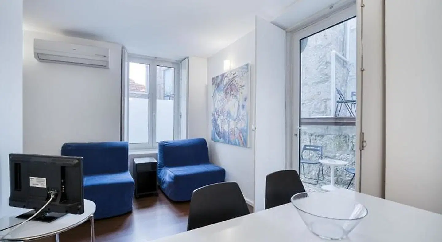 Fine Arts Guesthouse ROOM_EXAMPLE