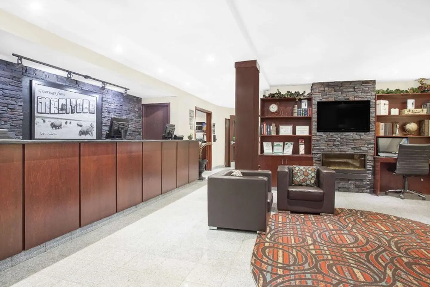 Super 8 by Wyndham Brandon MB LOUNGE_LOBBY