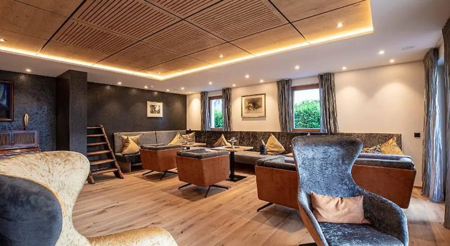Patriarch LOUNGE_LOBBY
