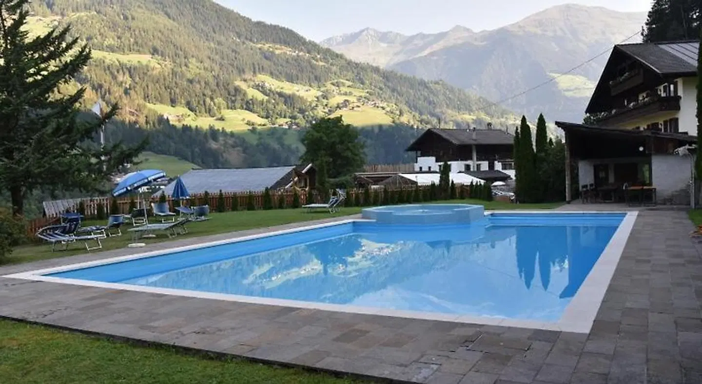 Pension Gasthof Haselstaude OUTDOOR_POOL