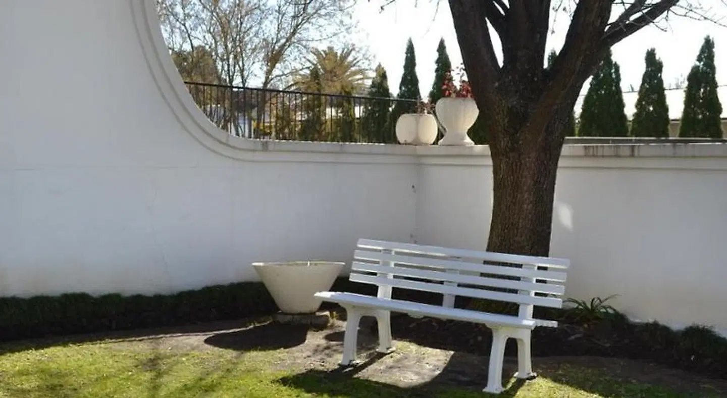 96 On Bree Guesthouse Terrasse