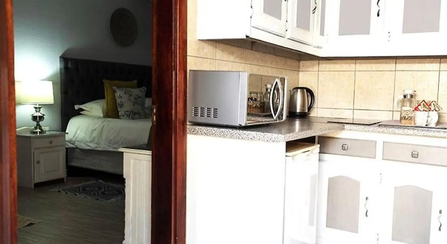 Kroon Manor MODEL_IMPRESSION