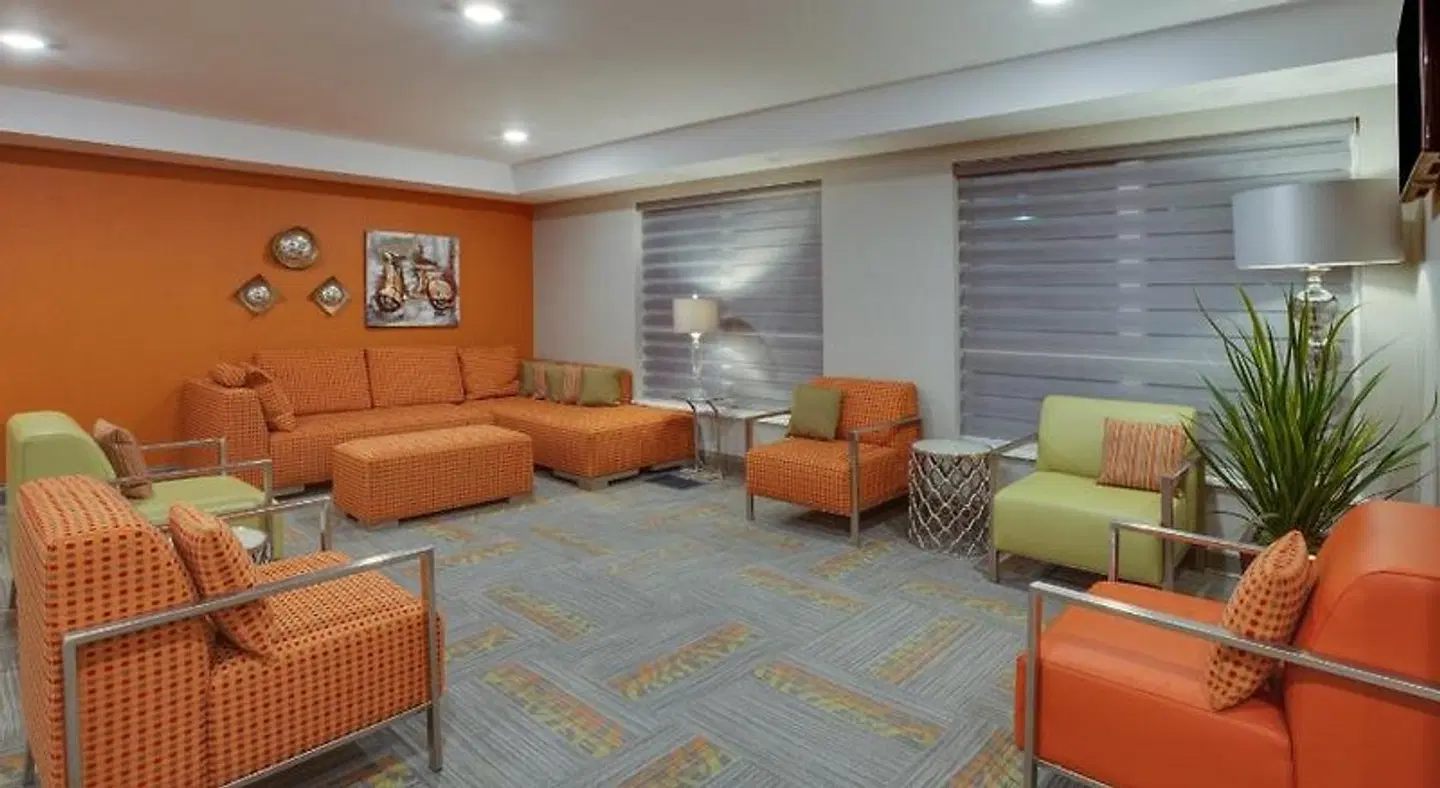 Holiday Inn Express & Suites Fredericton LOUNGE_LOBBY