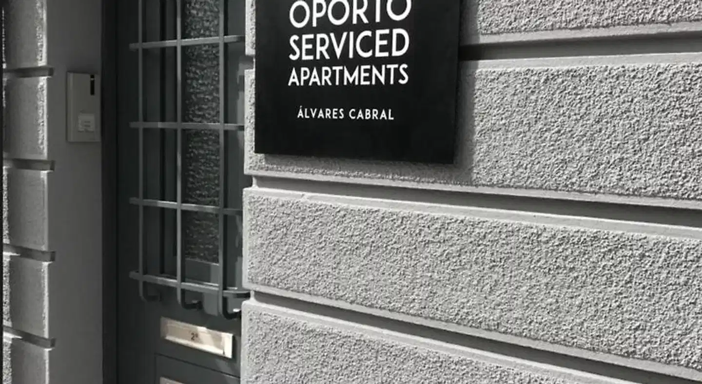 Oporto Serviced Apartments - Alvares Cabral Lobby