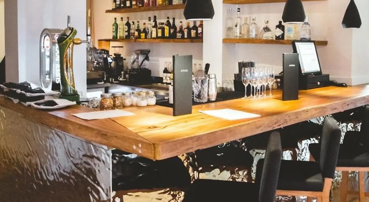 Lagos Avenida Hotel Bar