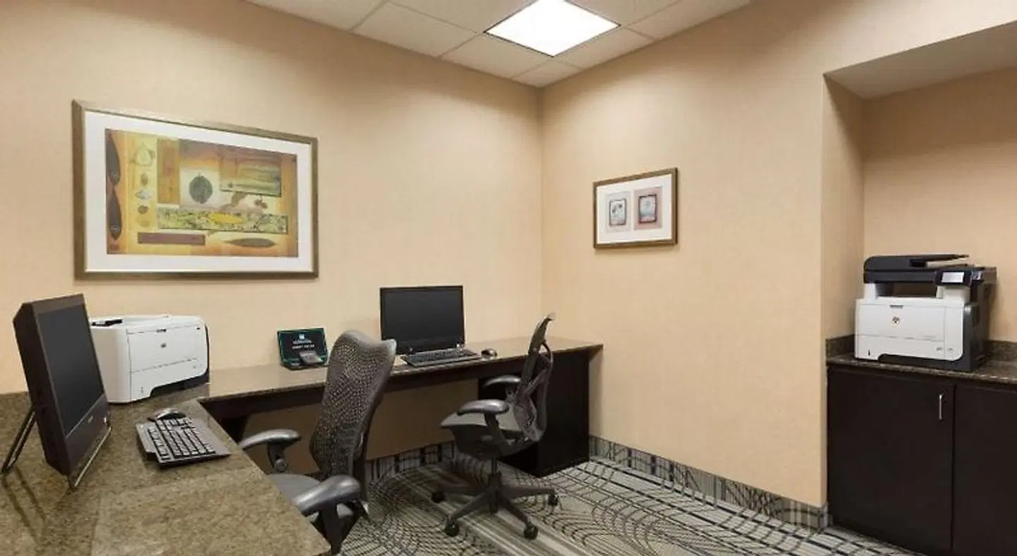 Embassy Suites by Hilton Atlanta - at Centennial Olympic Park ROOM_EXAMPLE