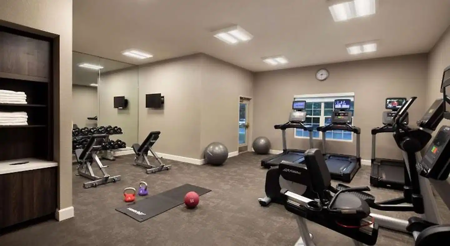 Sonesta ES Suites Fresno Sport und Entertainment