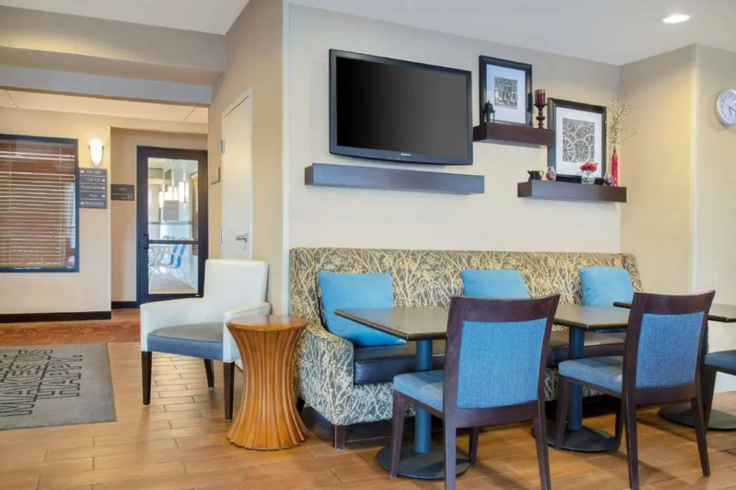 Hampton Inn Merrillville ROOM_EXAMPLE