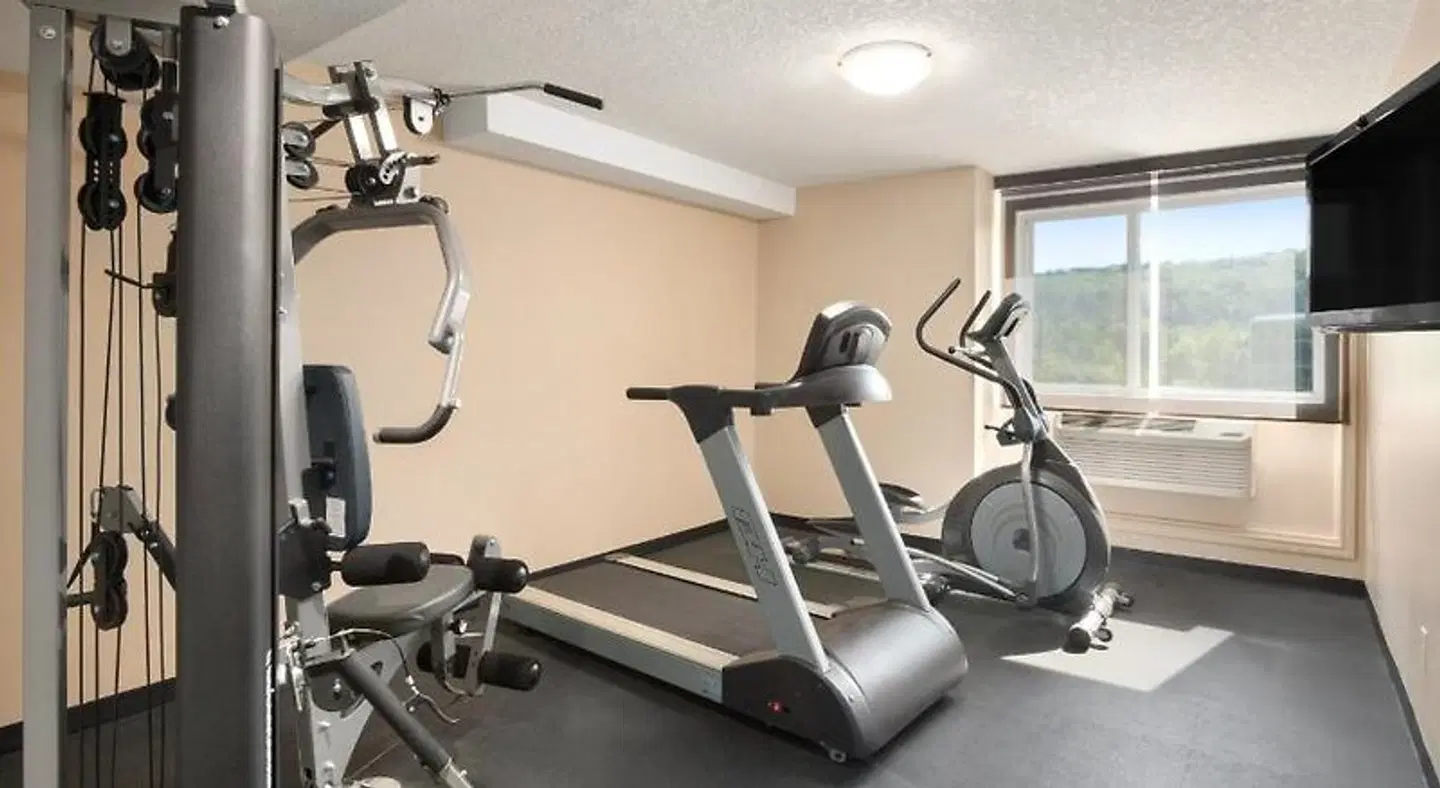 Days Inn Calgary Northwest SPORTS_AND_LEISURE