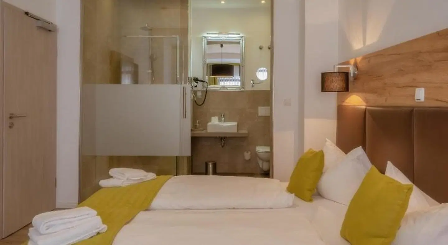 Hotel Zum grünen Kranz ROOM_EXAMPLE