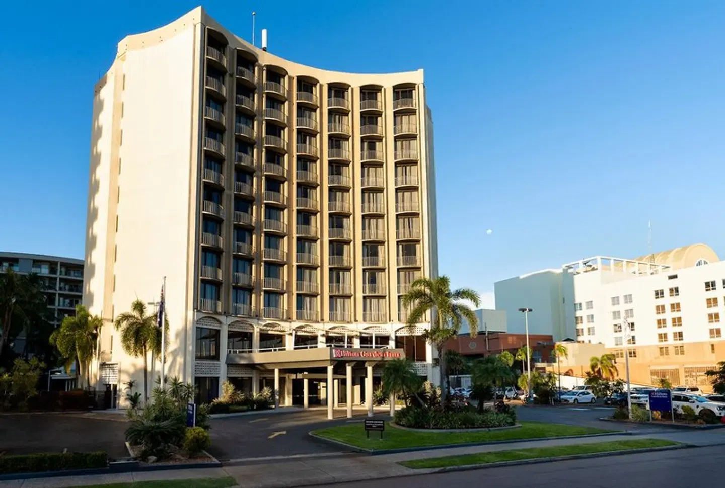 Hilton Garden Inn Darwin EXTERIOR