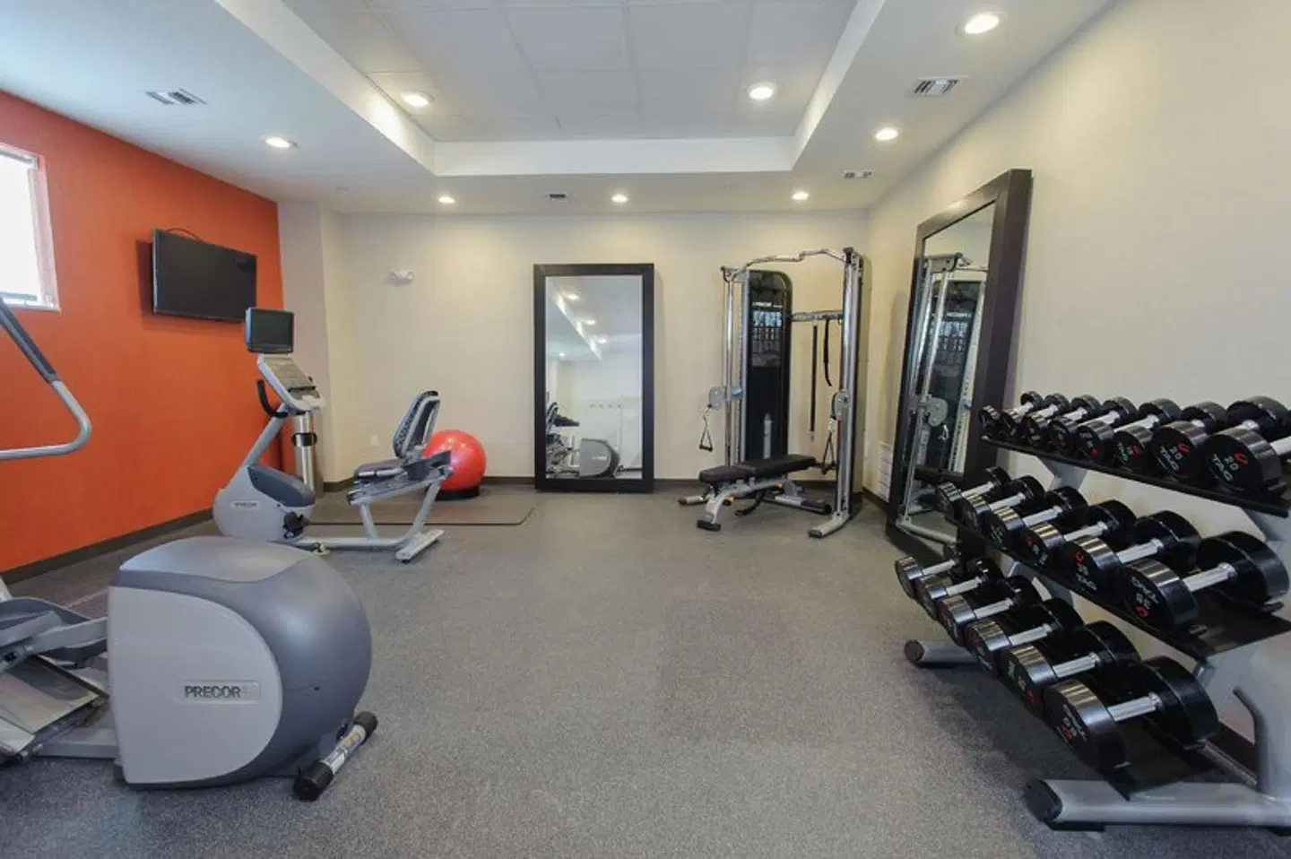 Home2 Suites by Hilton Portland SPORTS_AND_LEISURE