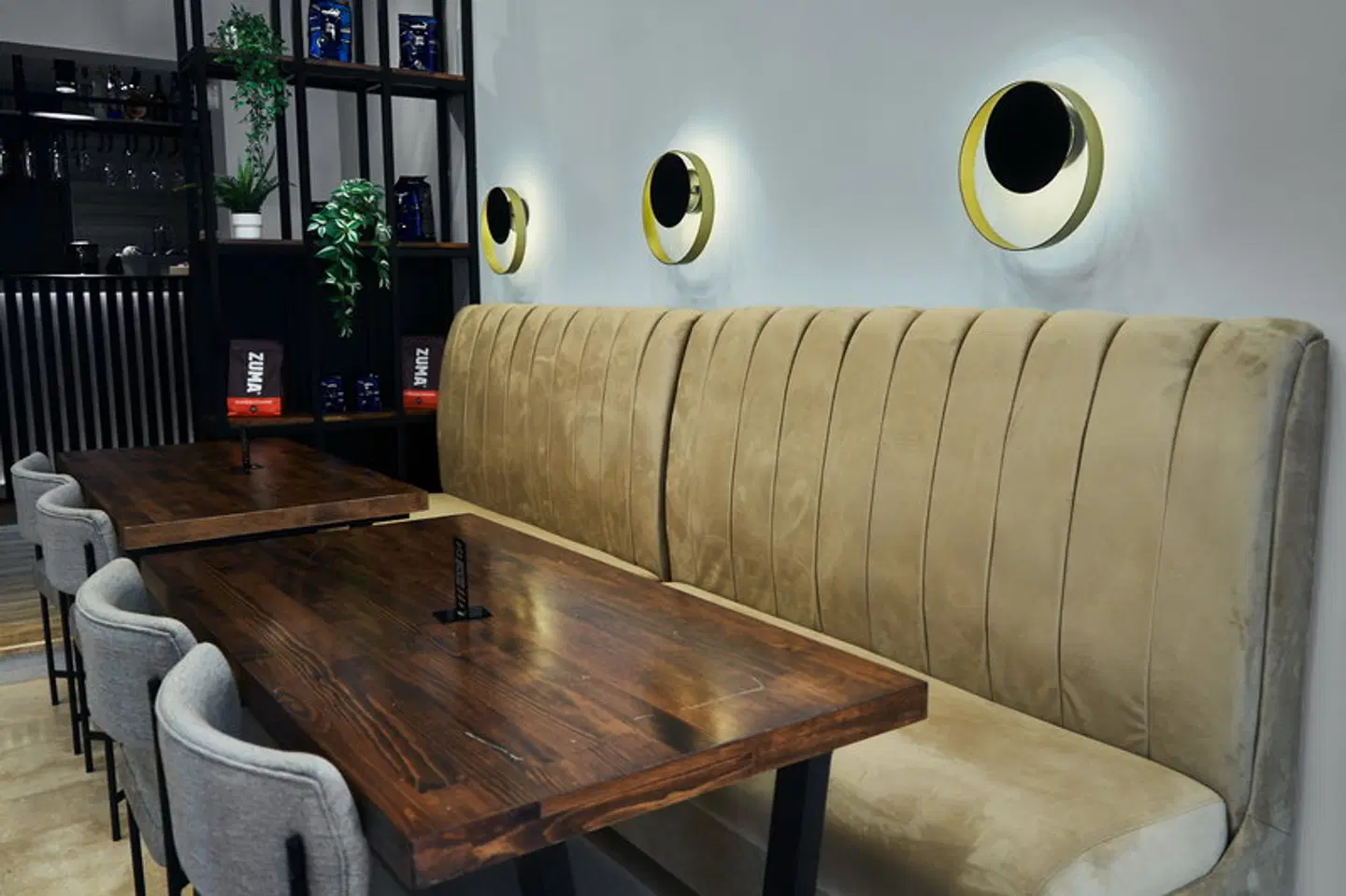 Crown Salamis Hotel Restaurant