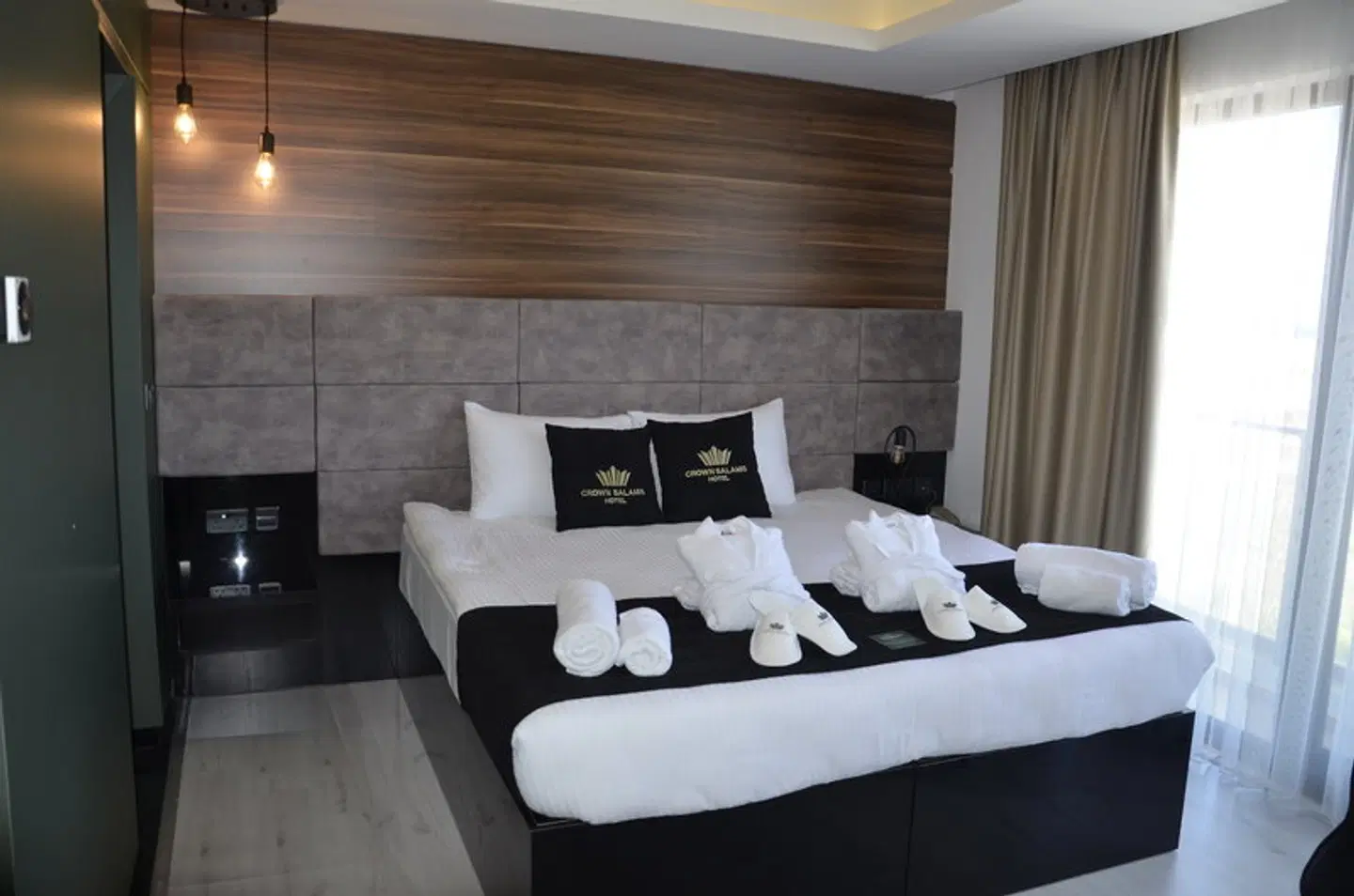 Crown Salamis Hotel ROOM_EXAMPLE