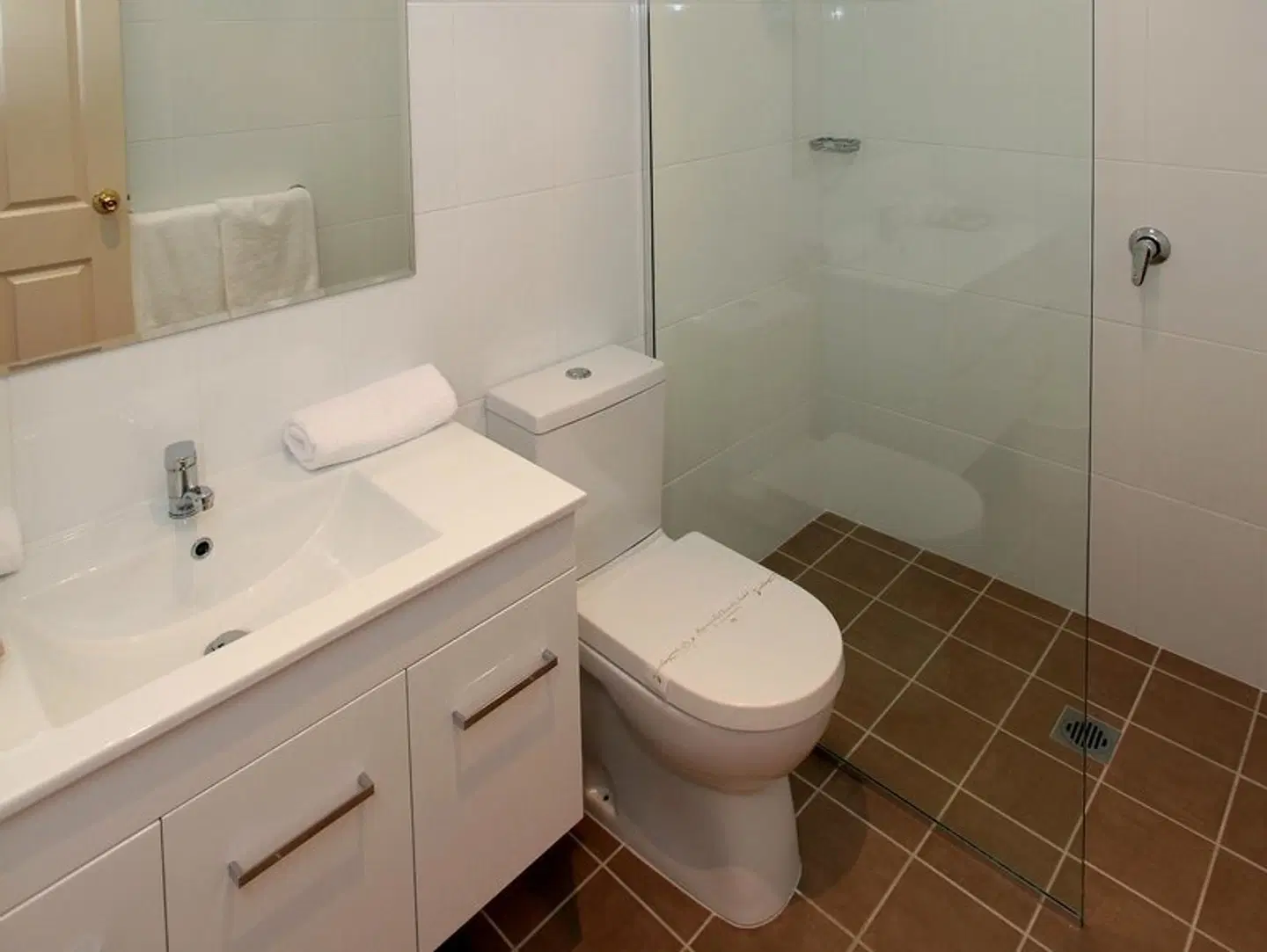 Best Western Ambassador Motor Inn Badezimmer