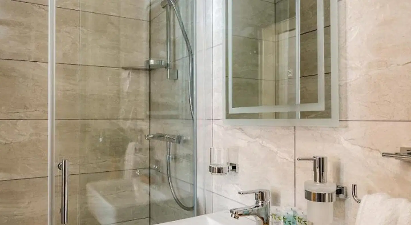 Torland Hotel Badezimmer