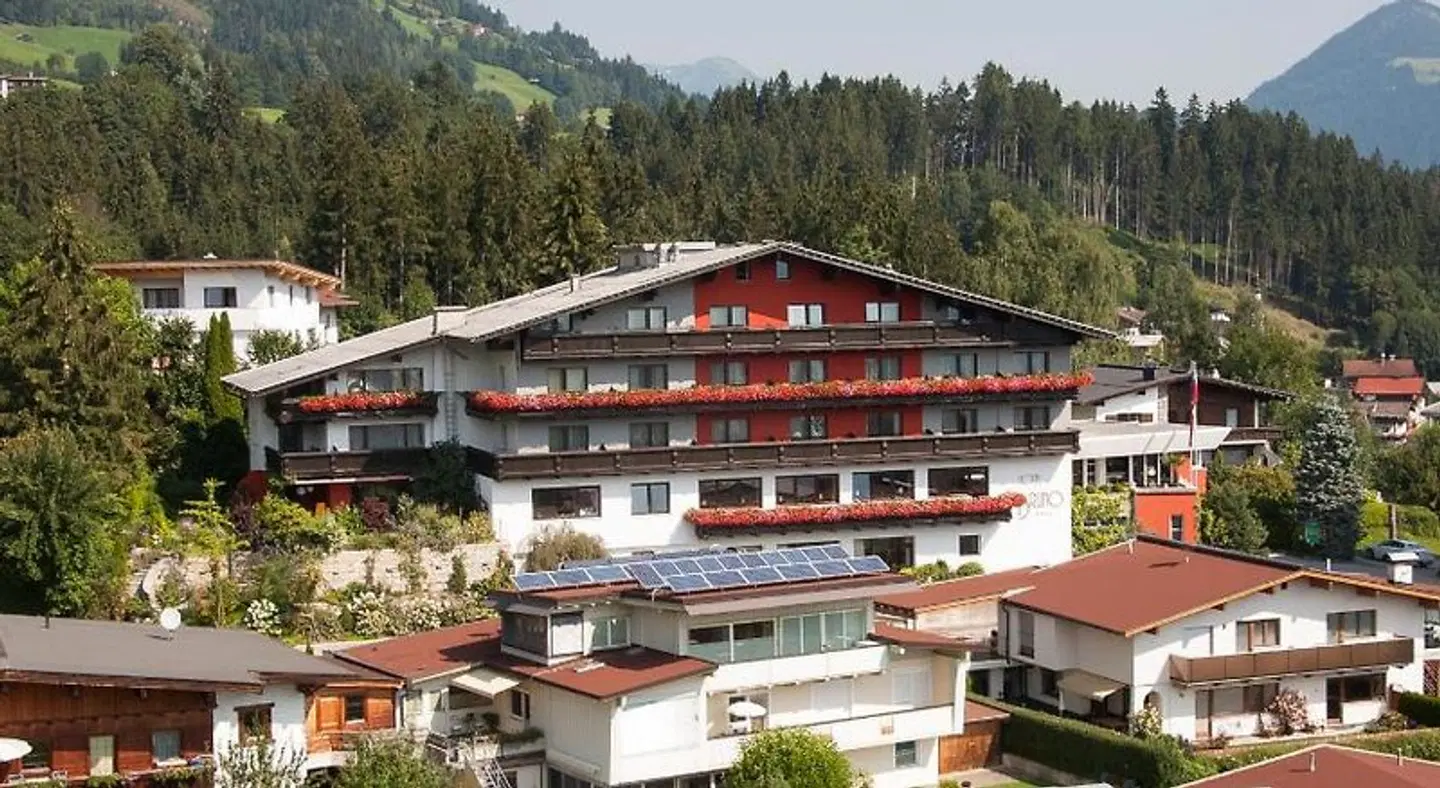 Bruno EXTERIOR