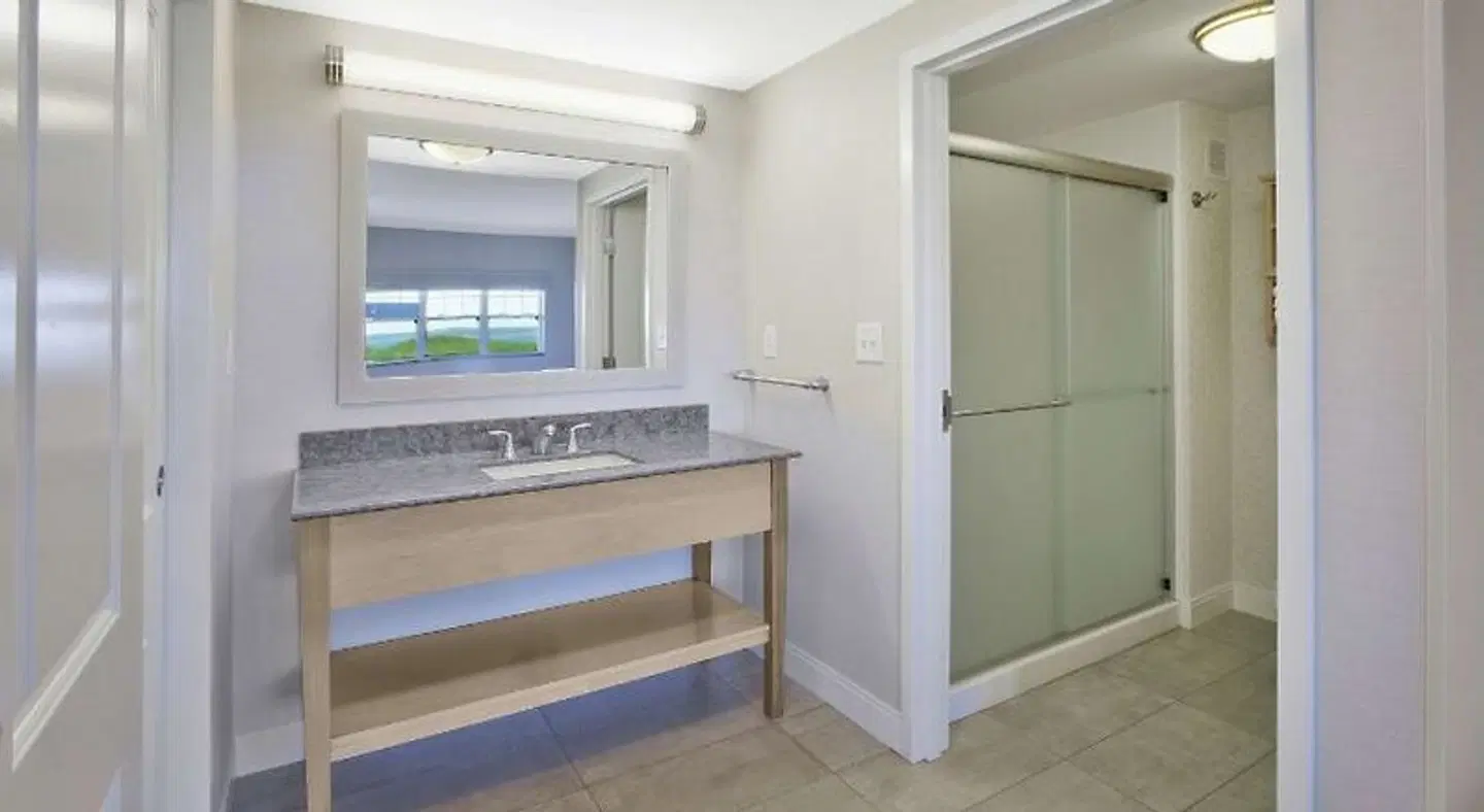 Hampton Inn Bar Harbor ROOM_EXAMPLE