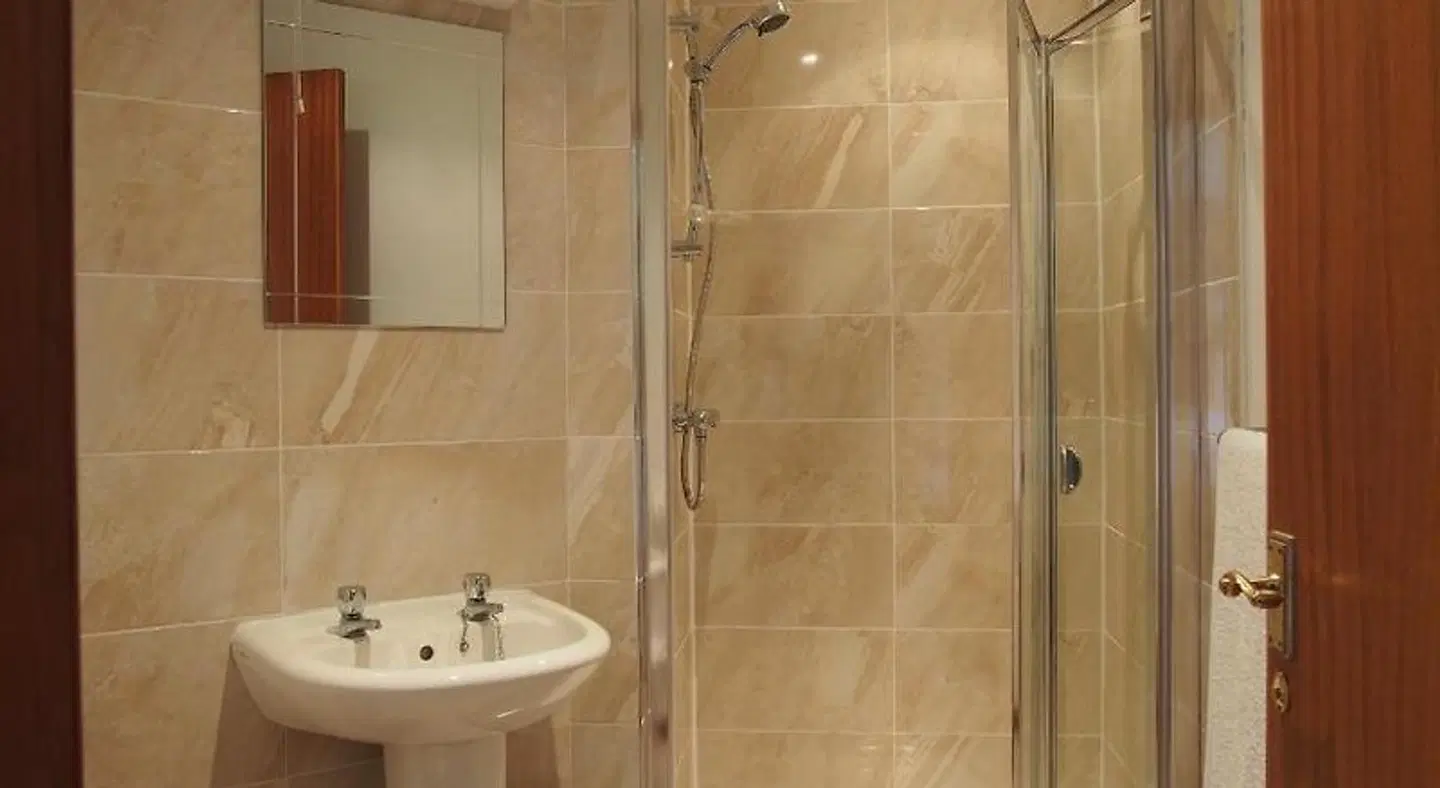 Pantile Lodge Badezimmer