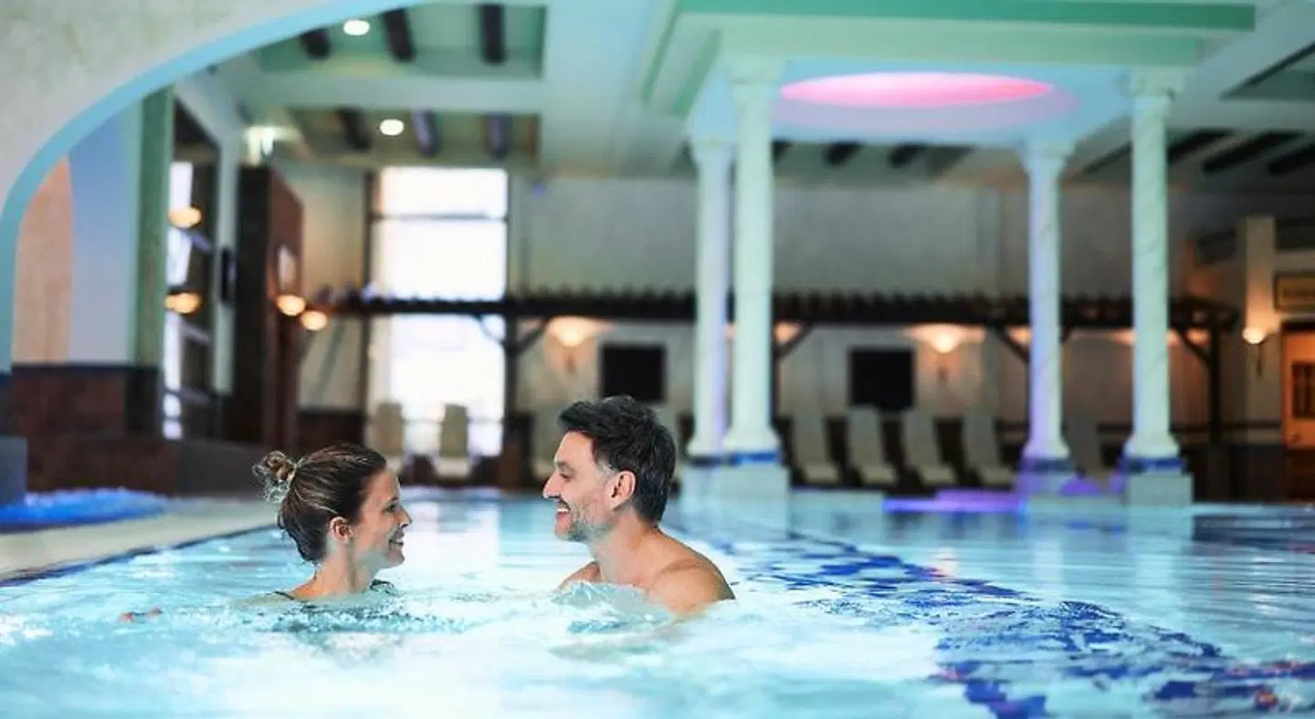 Miraverde Hallenbad