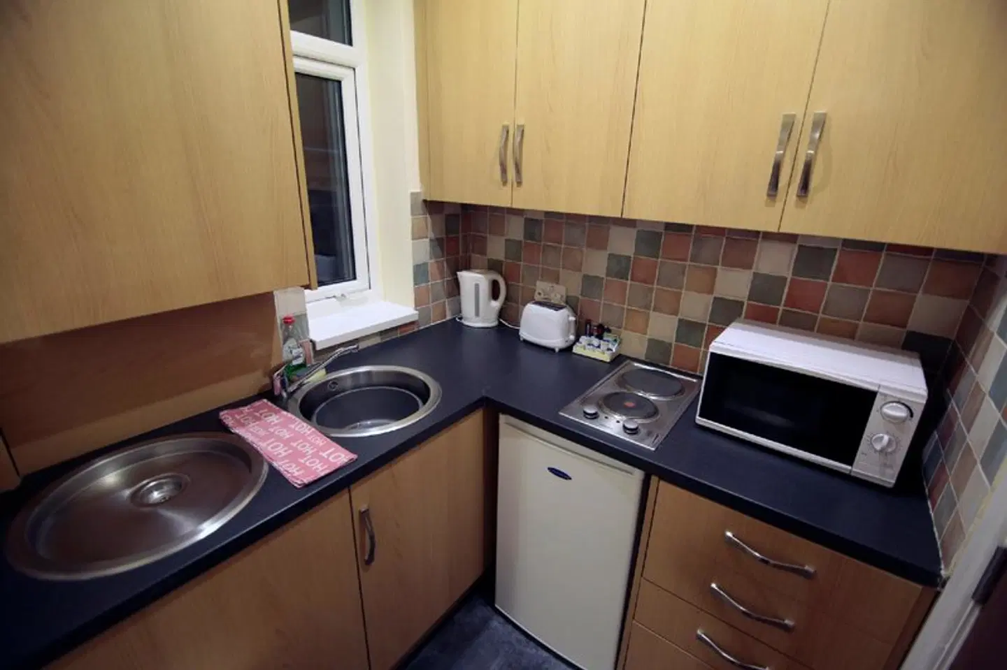 Coasters Hotel And Apartments ROOM_EXAMPLE