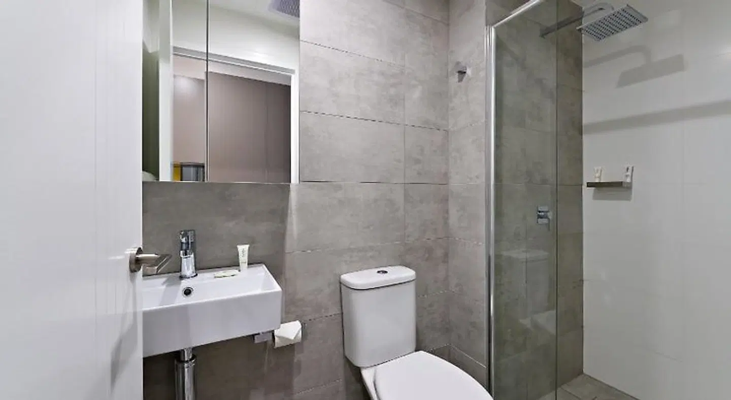 ValueSuites Green Square Badezimmer