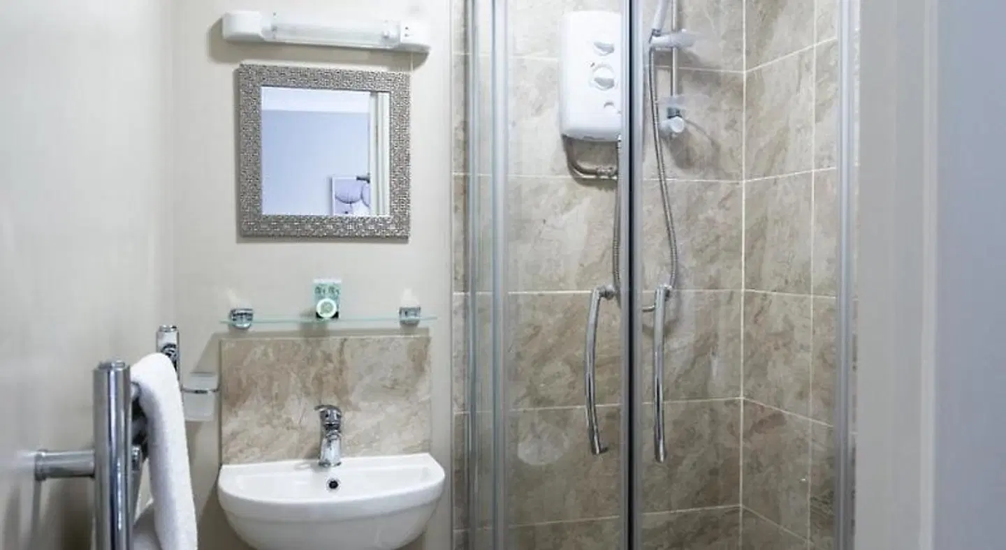 The Causeway Guest House Badezimmer