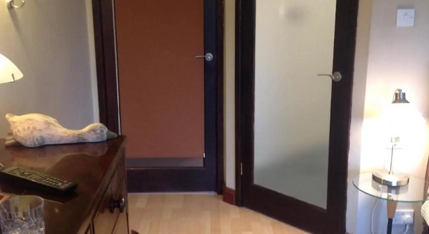 Redroofs ROOM_EXAMPLE