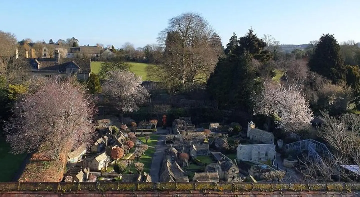 The Old New Inn Garten