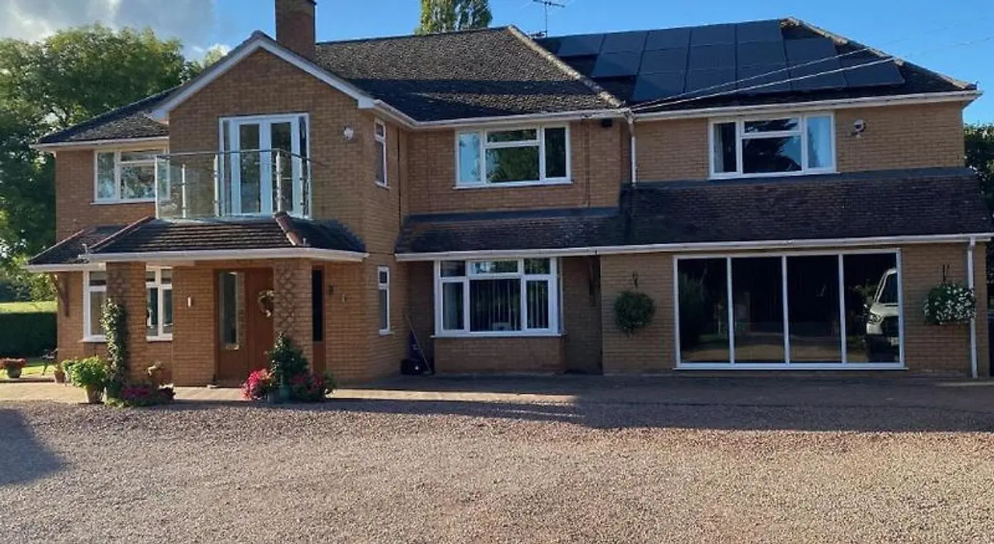 Bricket House EXTERIOR