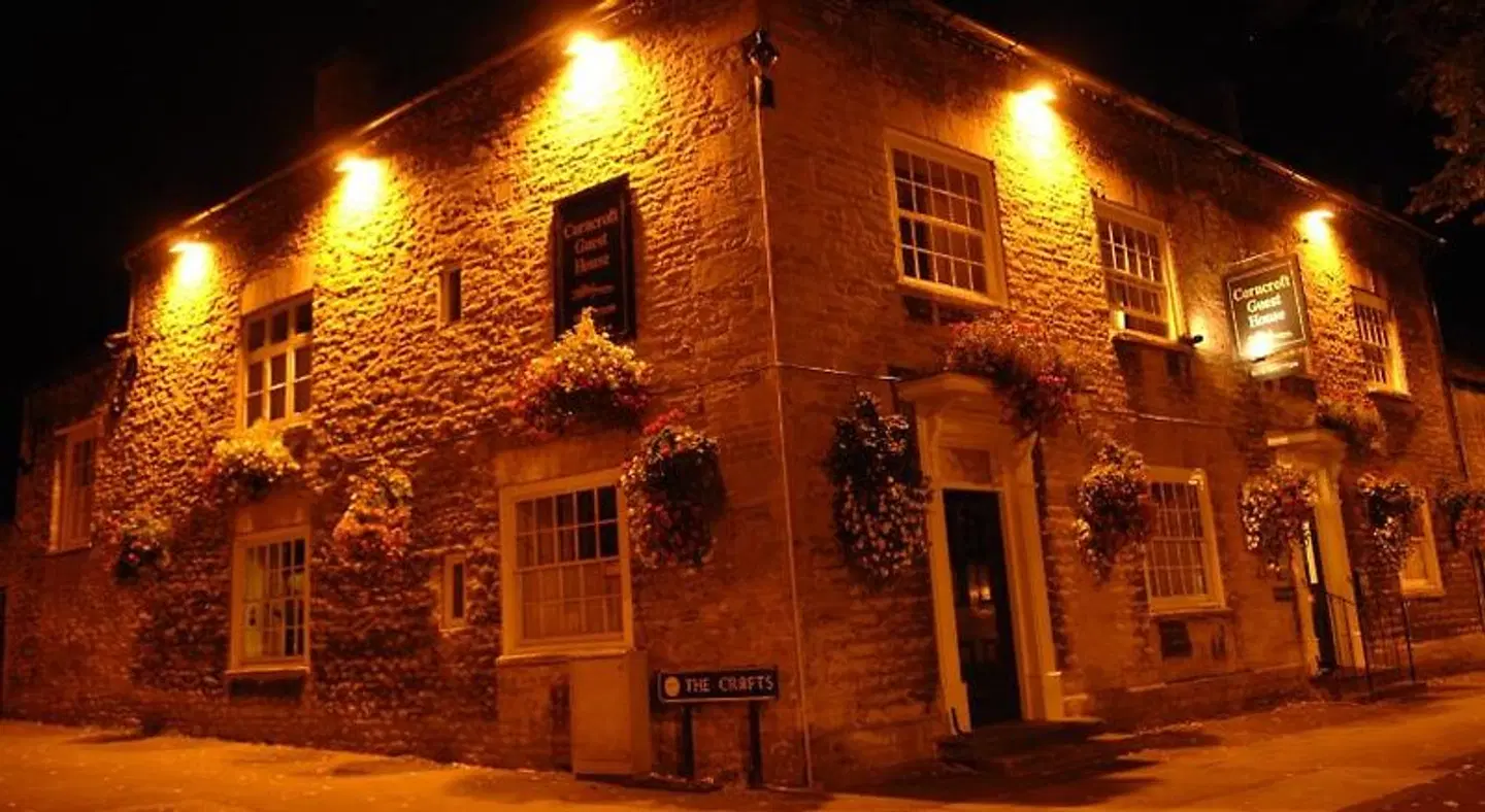 Corncroft Guest House EXTERIOR
