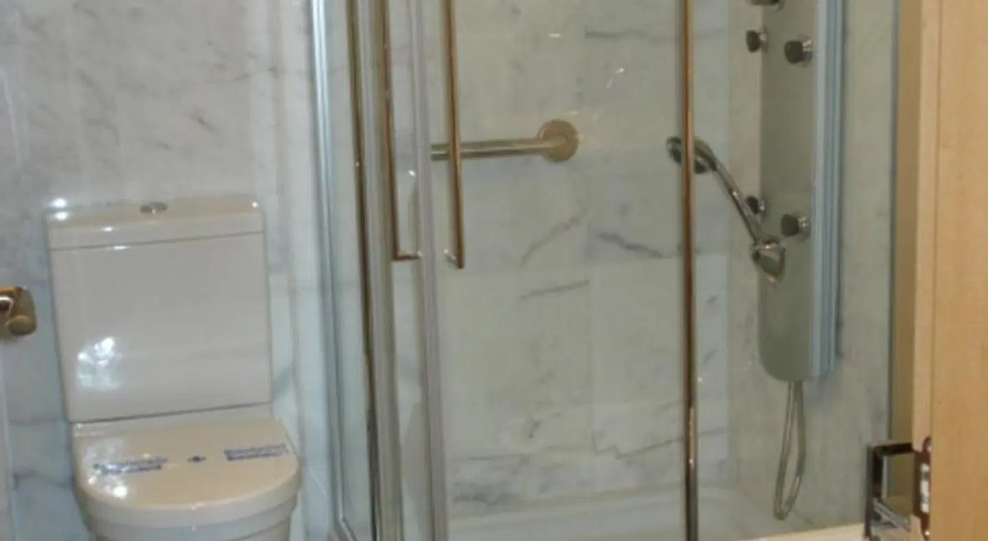 Archybal Apartamentos Turísticos y Suites Badezimmer