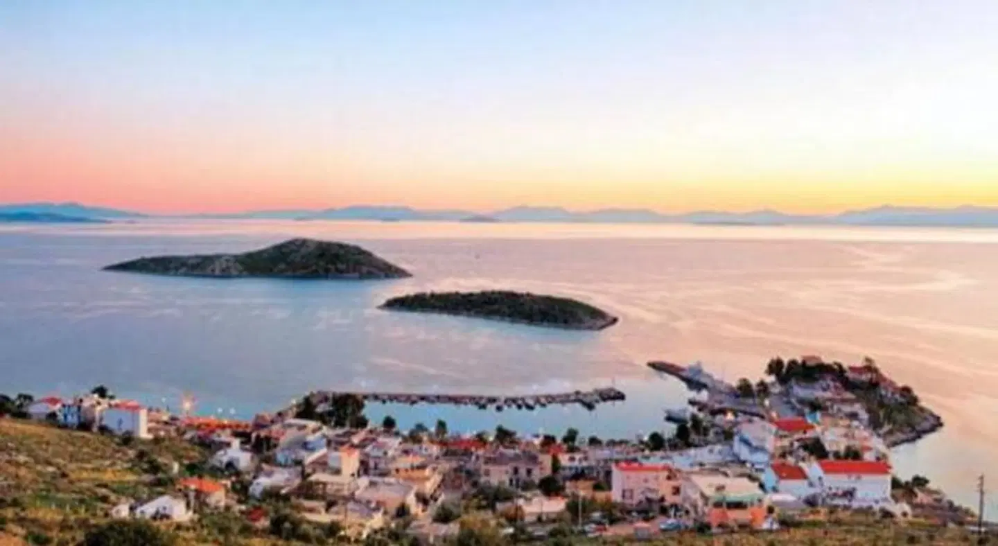 Megara Hotel LANDSCAPE