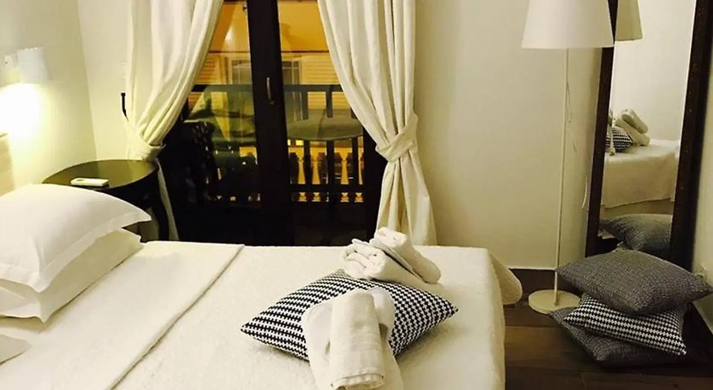 Afroditi Arhontiko ROOM_EXAMPLE