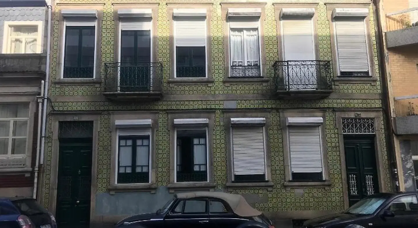 H.ö.H EXTERIOR