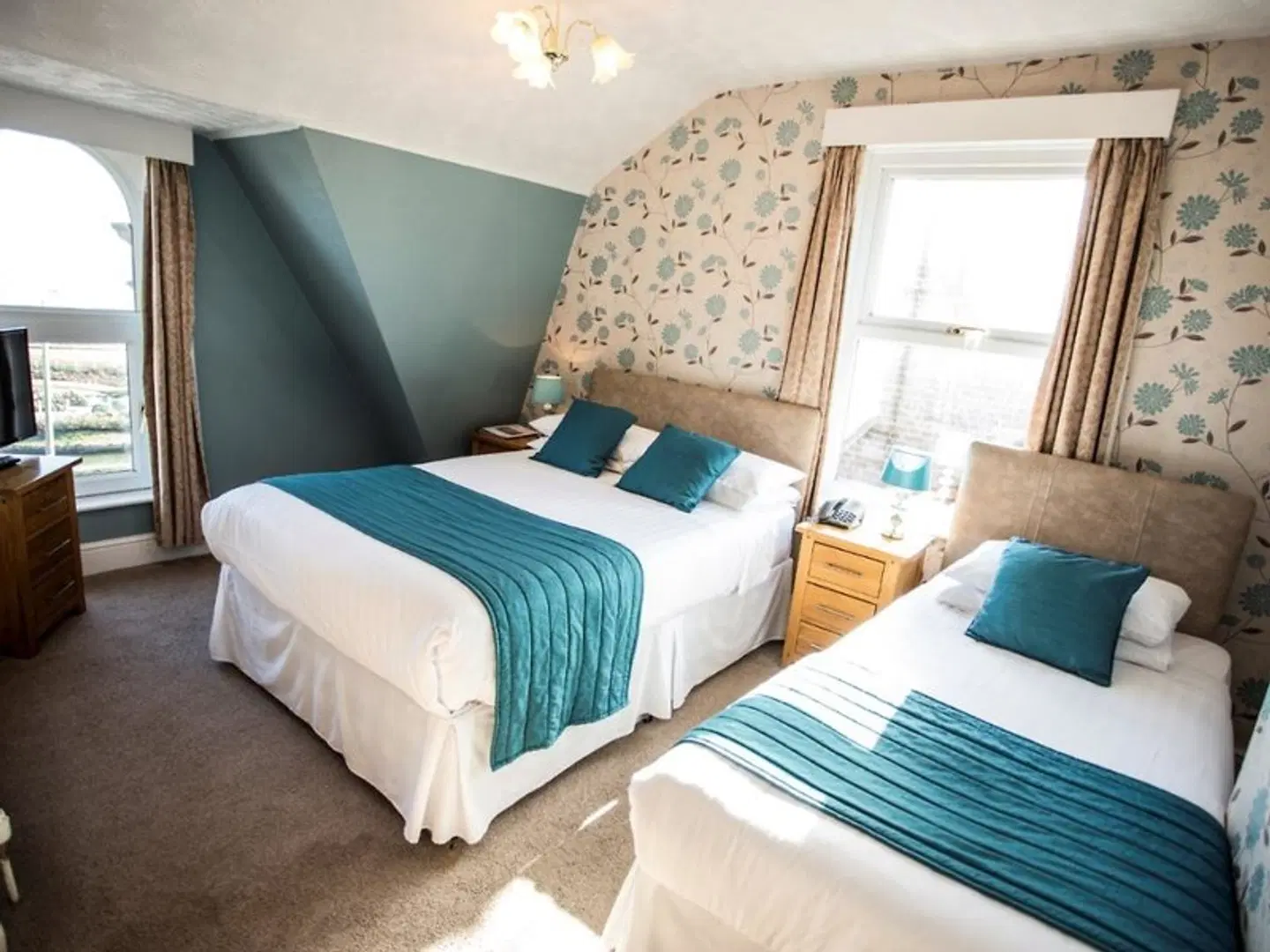 Furzedown Hotel ROOM_EXAMPLE