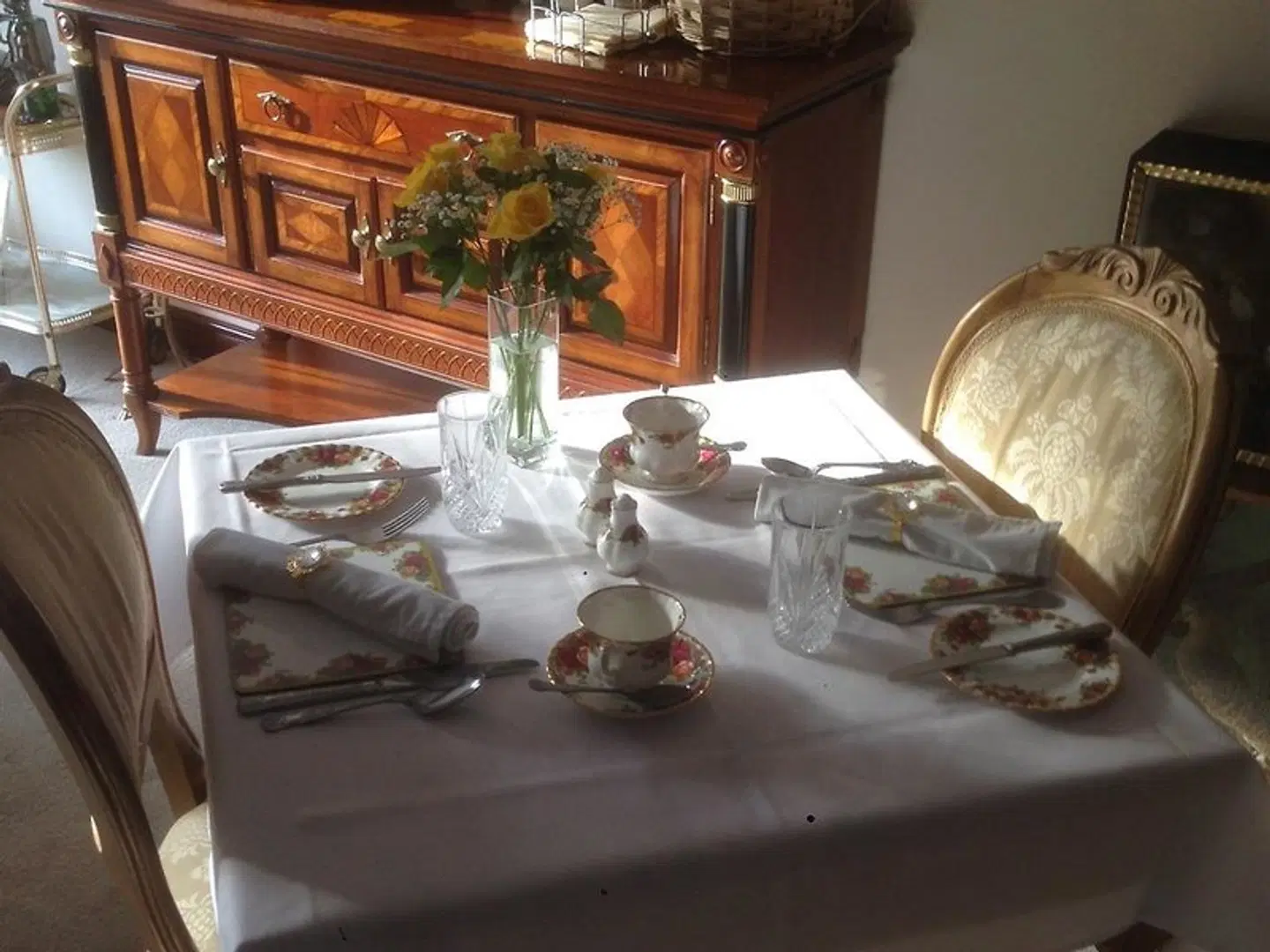 Melody House Bed and Breakfast Restaurant