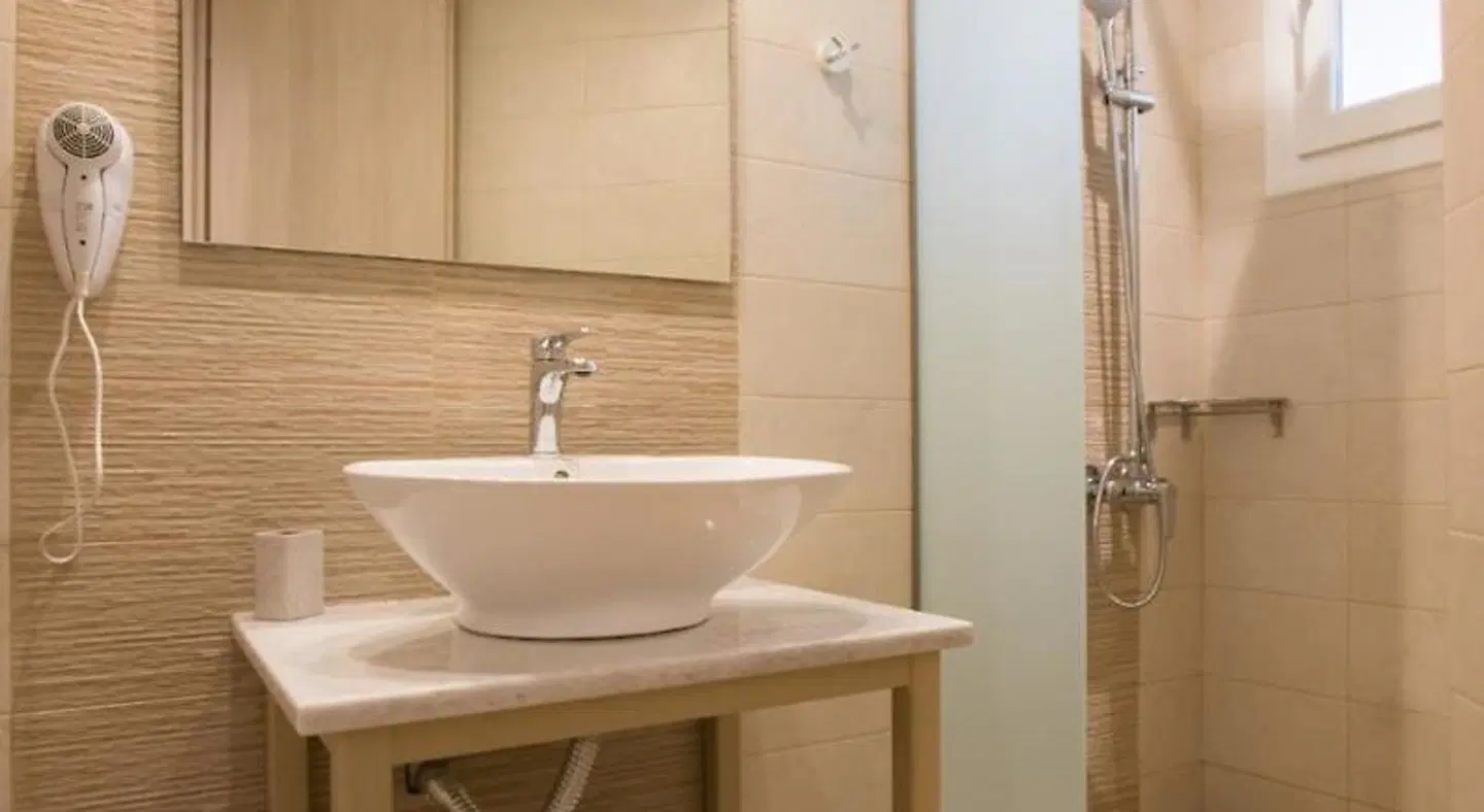 Porfyris Studios and Apartments Badezimmer