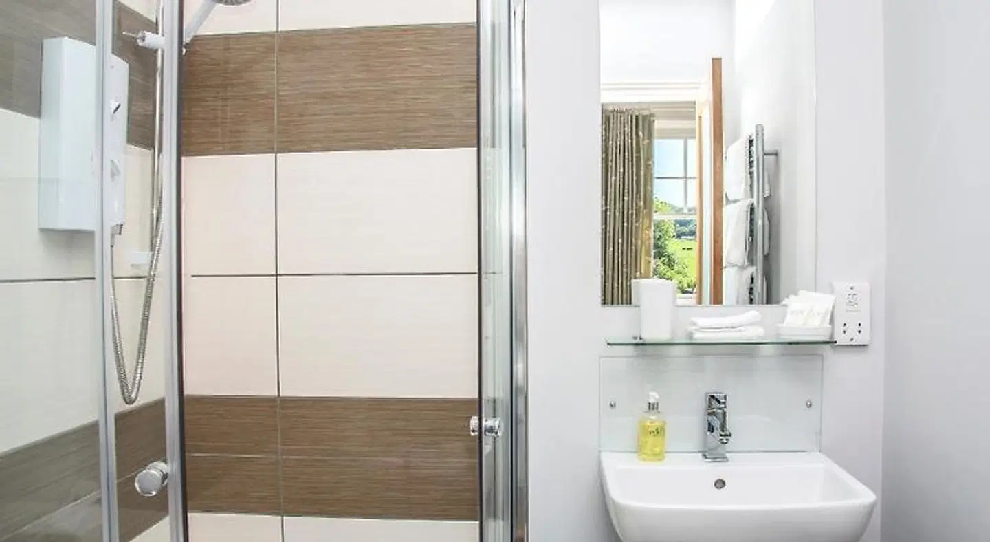 Llety Brynawel Guest House Badezimmer
