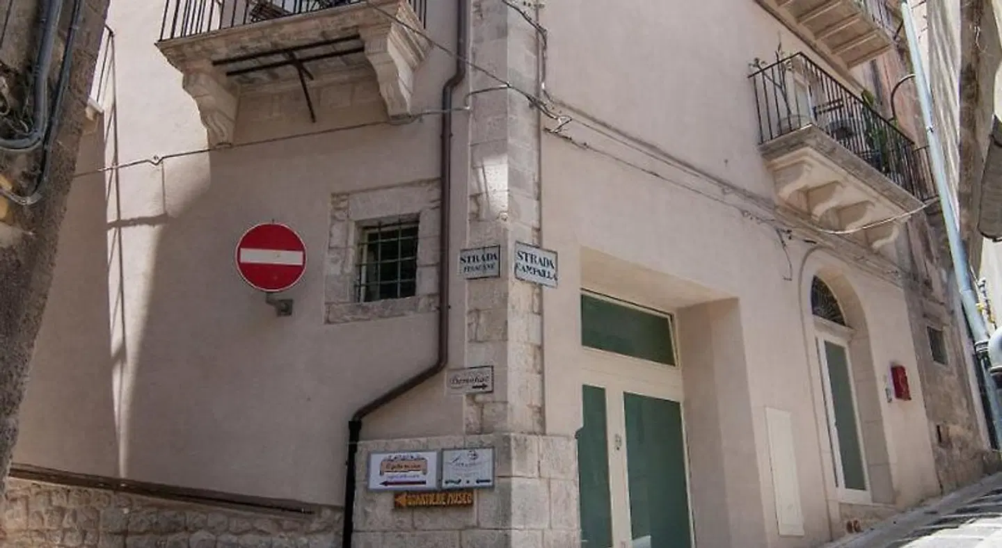Palazzo degli Olivi ROOM_EXAMPLE