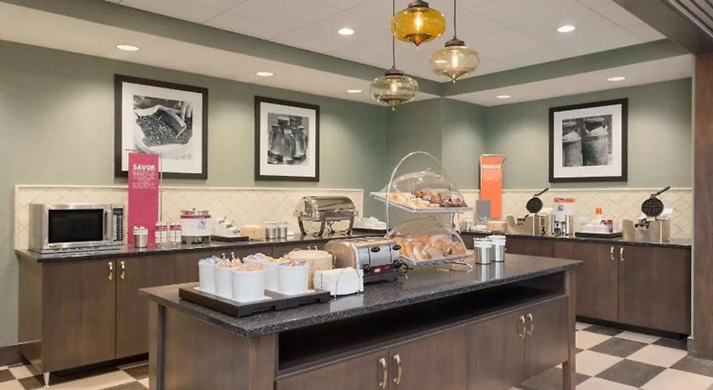 Hampton Inn & Suites West Des Moines/SW Mall Area Restaurant
