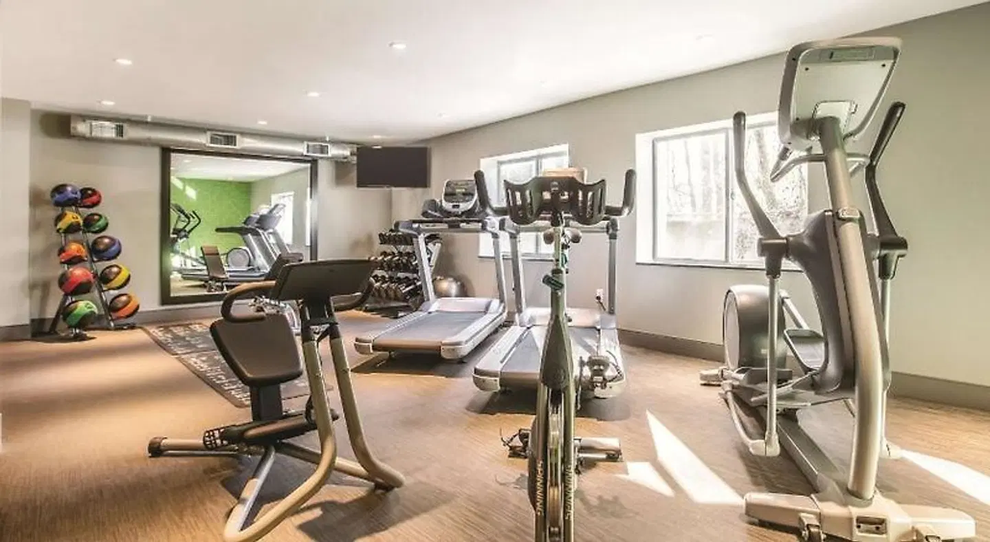 La Quinta Inn & Suites by Wyndham Atlanta Midtown - Buckhead SPORTS_AND_LEISURE