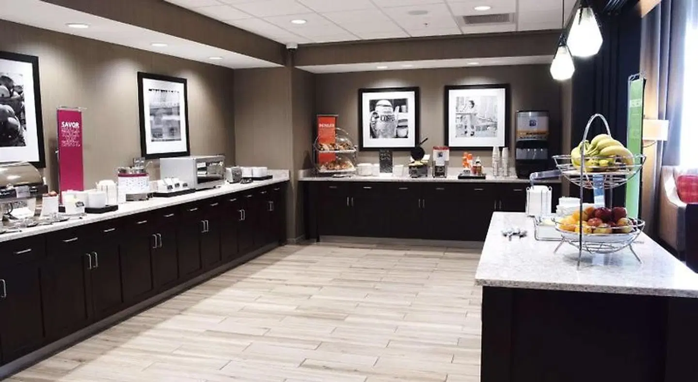 Hampton Inn & Suites Des Moines/Urbandale Restaurant