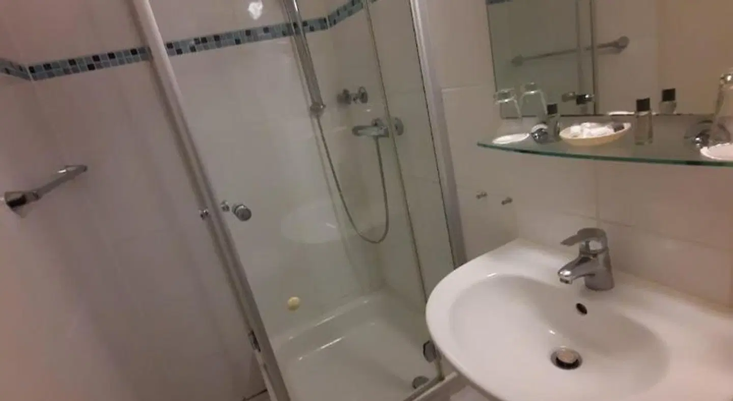 Zum Landhaus Badezimmer