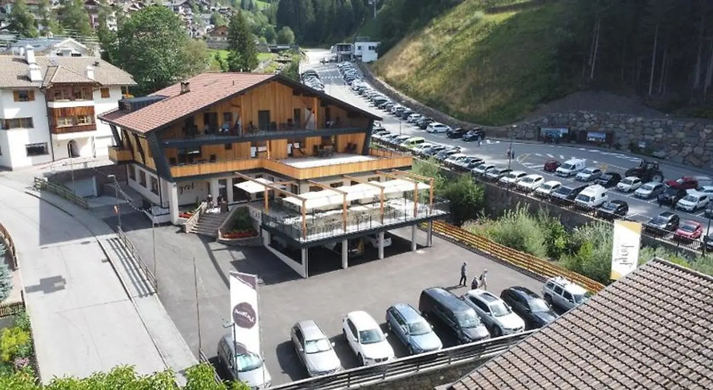 Tyrol EXTERIOR