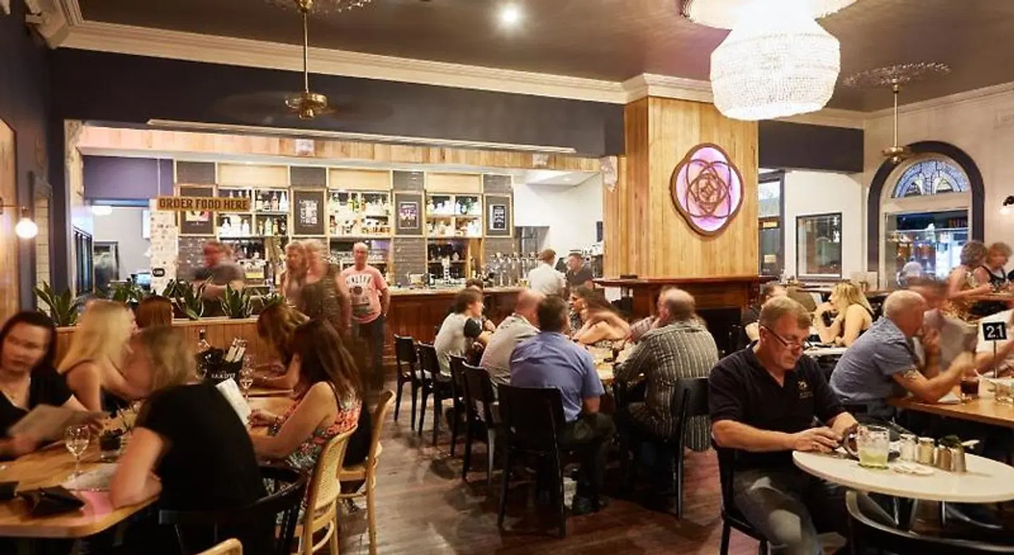 Rose Hotel Bar