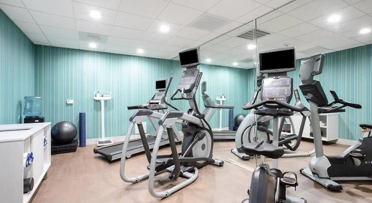 Holiday Inn Express & Suites Chowchilla - Yosemite Pk Area by IHG SPORTS_AND_LEISURE