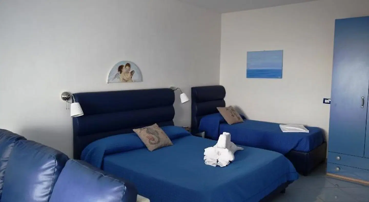 Miramare ROOM_EXAMPLE