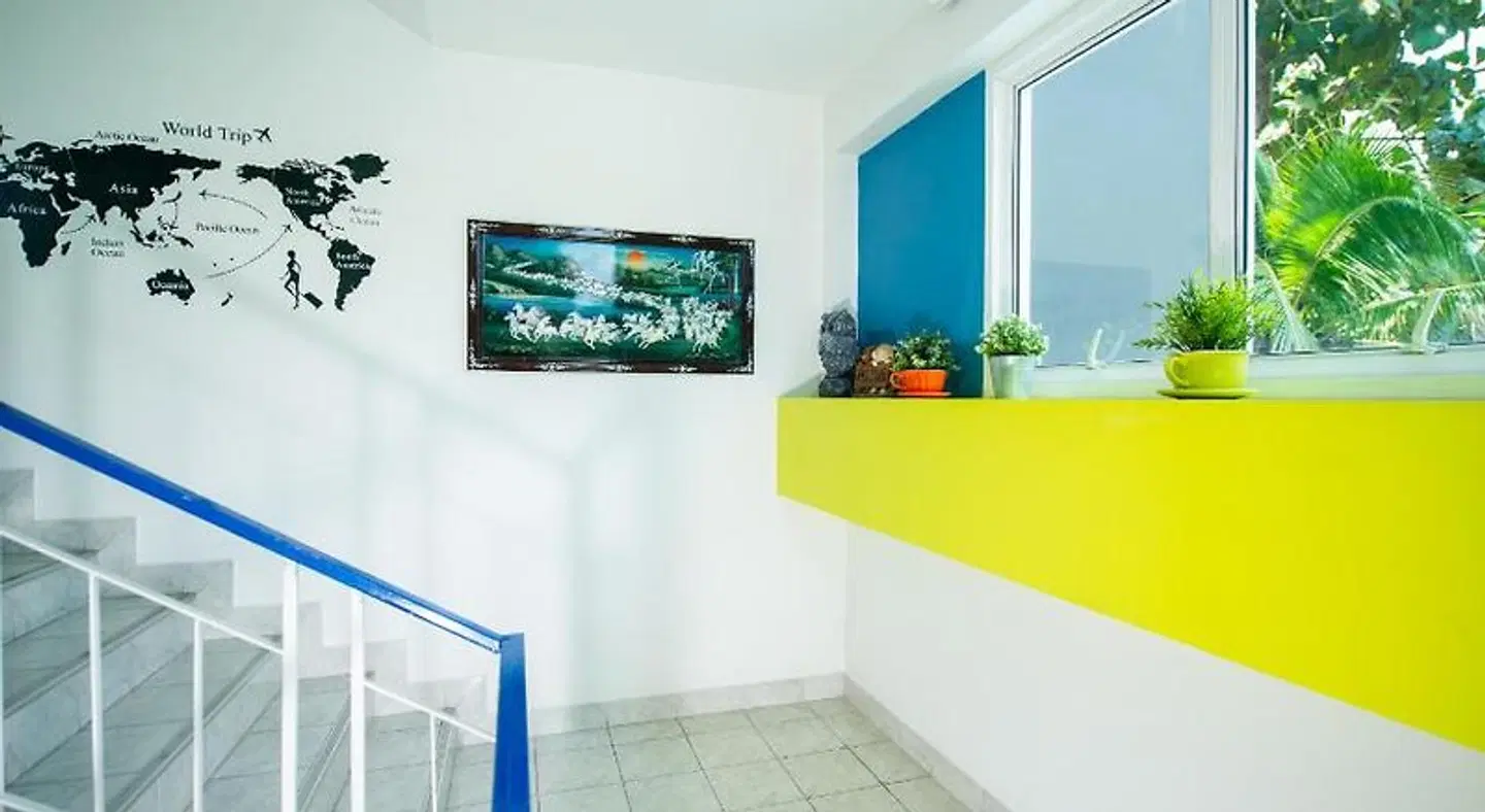 Shyne Place LOUNGE_LOBBY